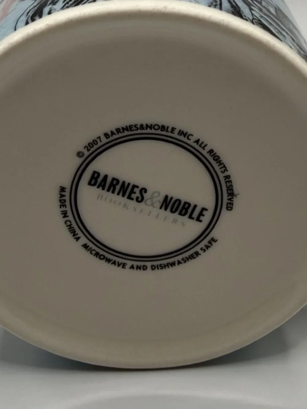 Barnes & Noble 'Statue of Liberty' Large Mug 2007